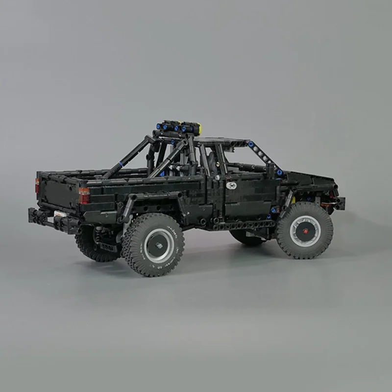 1310pcs MOC Toyotaes SR5 Xtra Cab 4x4 Pickup Truck Hilux - Back To The Future COMPLETE Technical Model Building Blocks Toy Brick