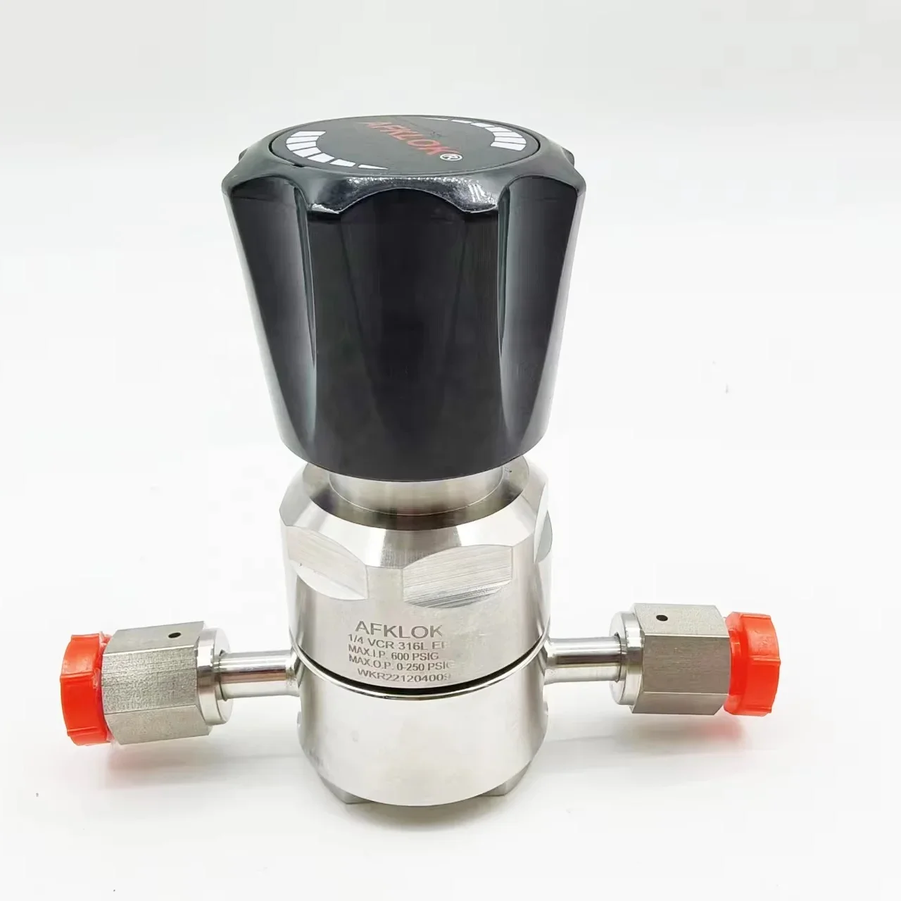 

AFKLOK WR11 series Single-Stage Diaphragm Type Pressure Regulators Stainless Steel Manual for purified gas corrosive gas