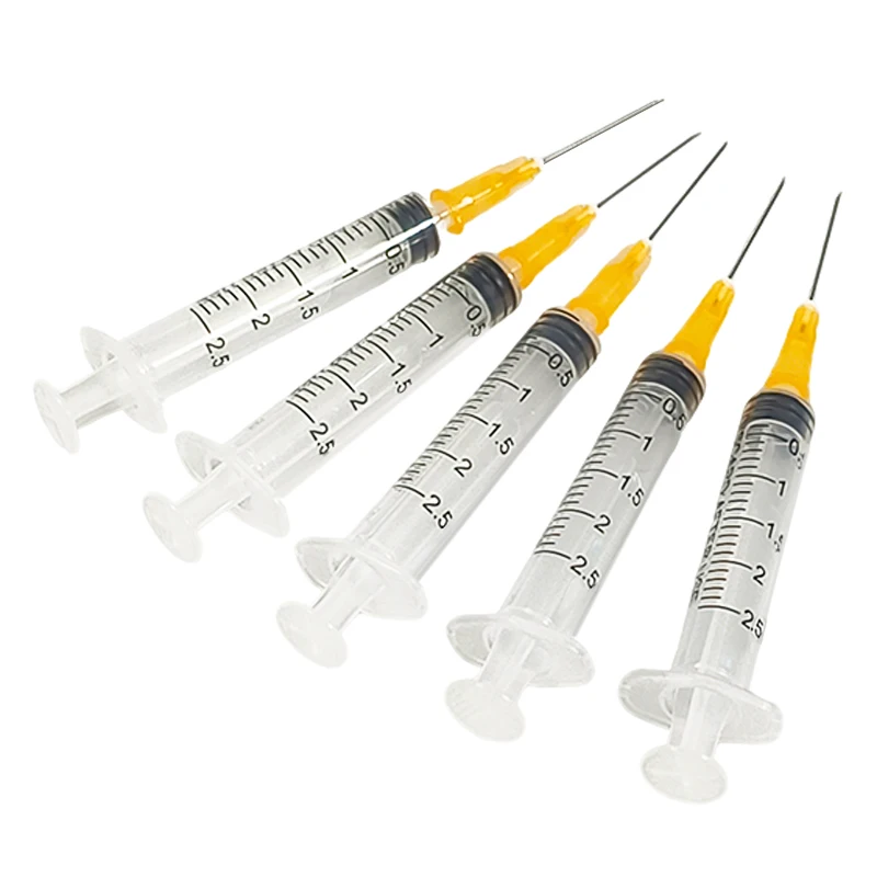 Siringa antiscivolo Luer diaposabile da 100 pezzi 2,5 ml/cc con ago 25G 1 pollice sterile confezionata singolarmente per erogazione industriale, uso da laboratorio