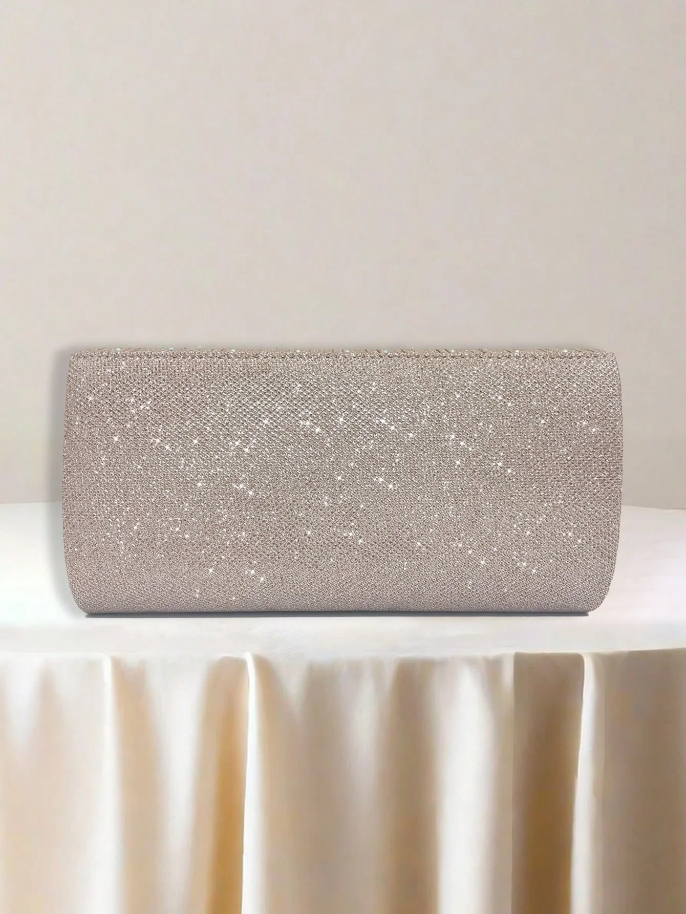Charming, Elegant, Sophisticated, Quiet Sequined Clutch ,Rhinestone, Stylish, Luxurious, Shiny Glitter Evening bag