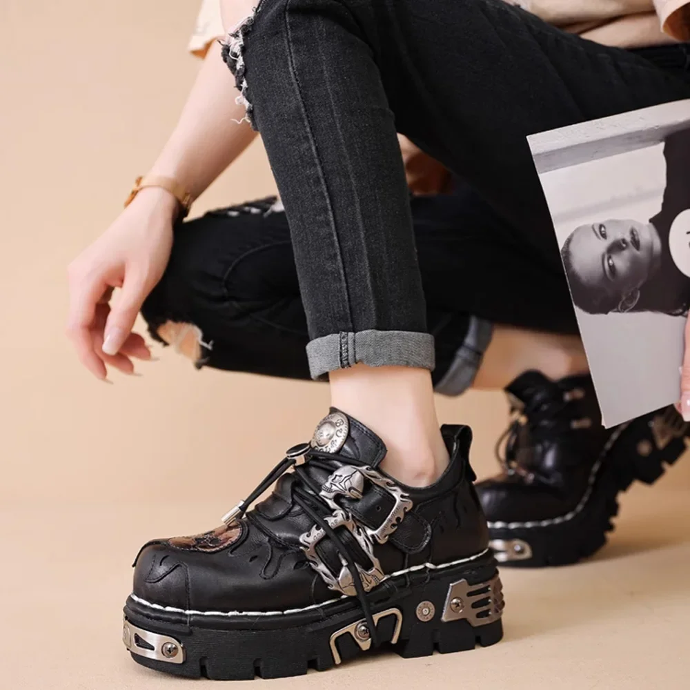 

New Men's Genuine Leather Motorcycle Boots Goth Skull Ankle Boots Buckle Strap Women Rock Designer Punk Metal Platform Shoes