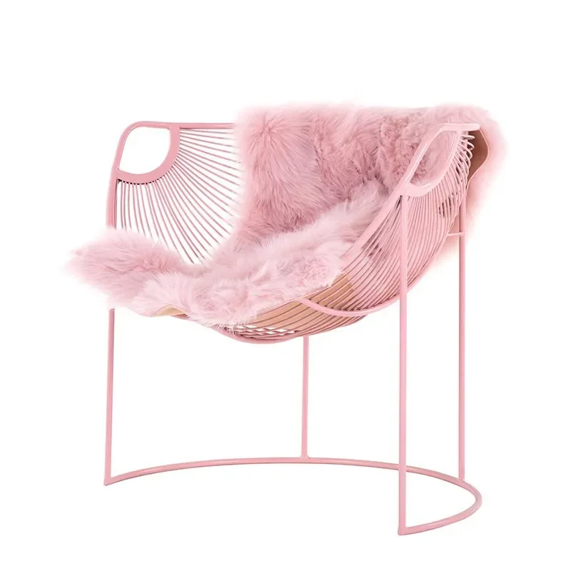 

Nordic ins wind lazy balcony pink wrought iron sofa chair Internet celebrity coffee dessert shop single photo lounge chair