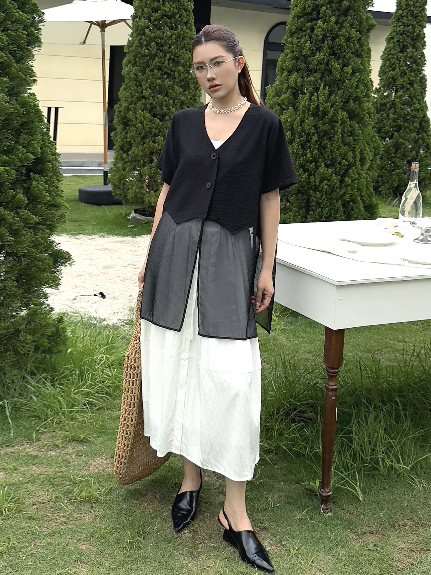 

Elegant V-Neck Short Sleeve Loose Midi Shirt Women's Fashion Summer 2026 Sleeve Batwing Splicing Design Non-Stretchy Garment
