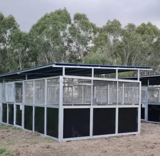 Outdoor stable, a portable box with a roof