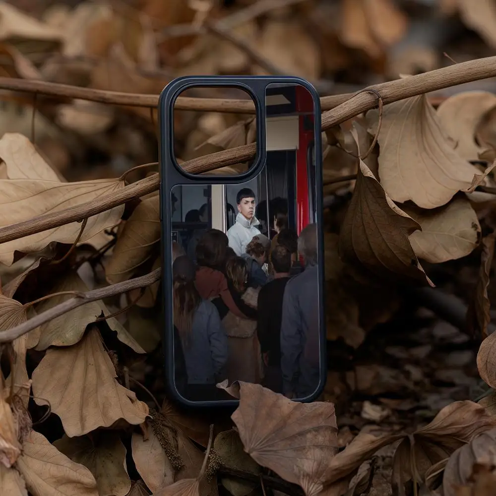 

Milo J 111 Phone Case For iPhone 16 15 14 13 12 11 Pro Max Plus Black Frame Acrylic Carbon Fiber Hard Shell