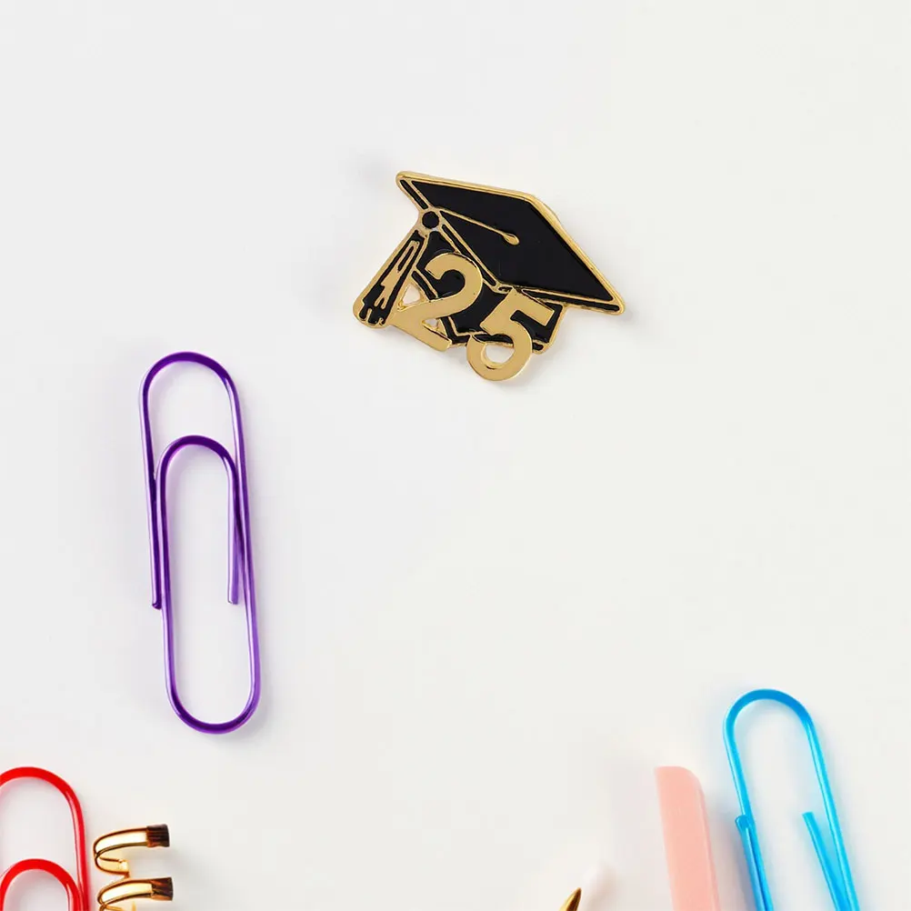 

5pcs Backpack Pins Brooch Student Gift Memorial Lapel Graduate Pin Pin Alloy Backpack Pins School Accessories