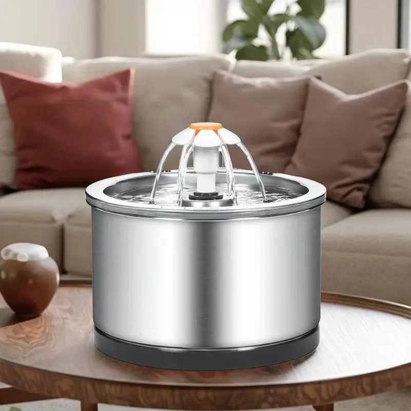 2.5-Liter self-circulating stainless steel pet water dispenser Eco-friendly water dispenser for dogs and cats