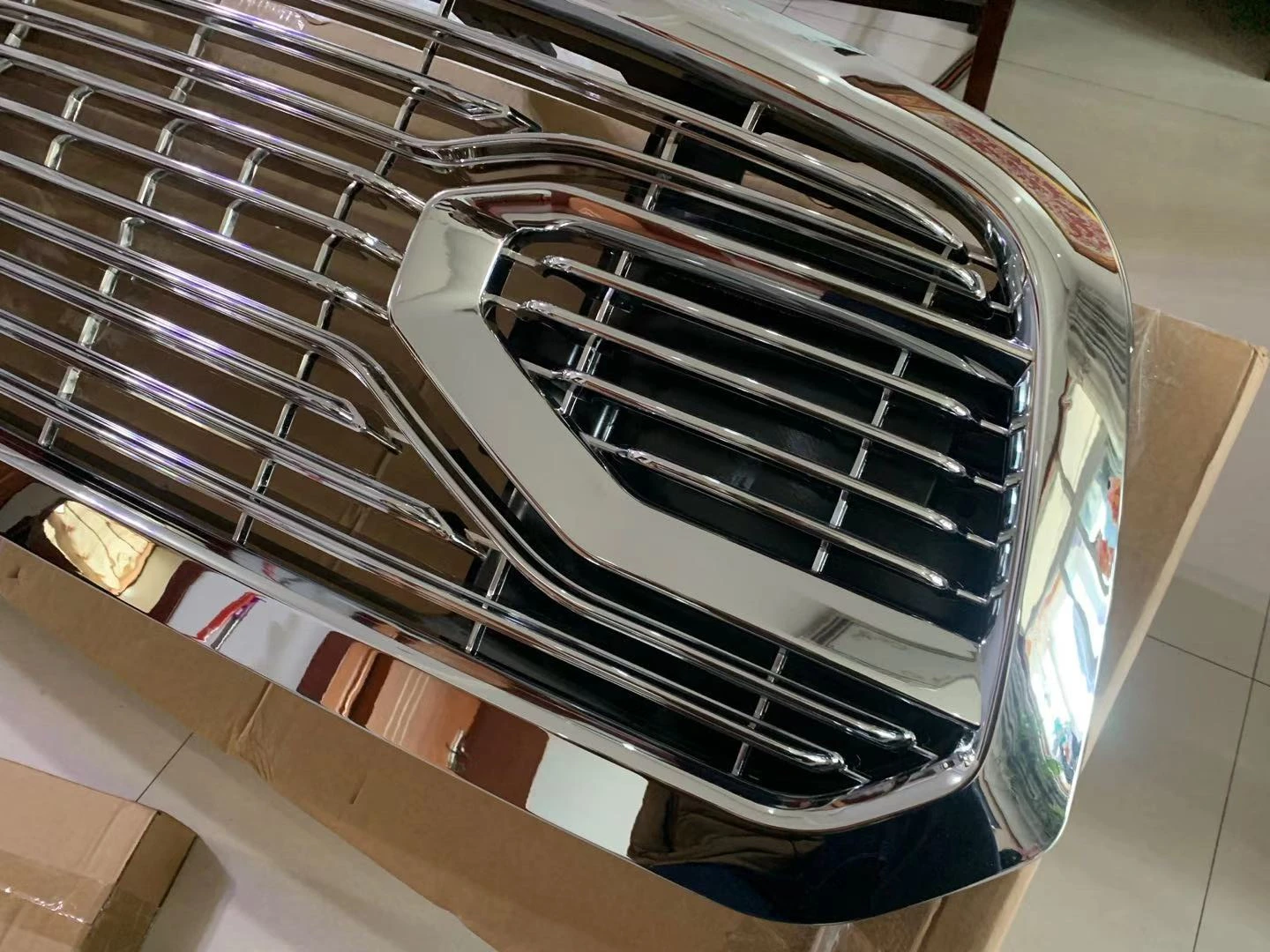 شوايات سباق شواية أمامية متوسطة عالية الجودة ABS كاملة ذات نوعية جيدة كروم مناسبة لدودج رام 1500 2013-2018 #3