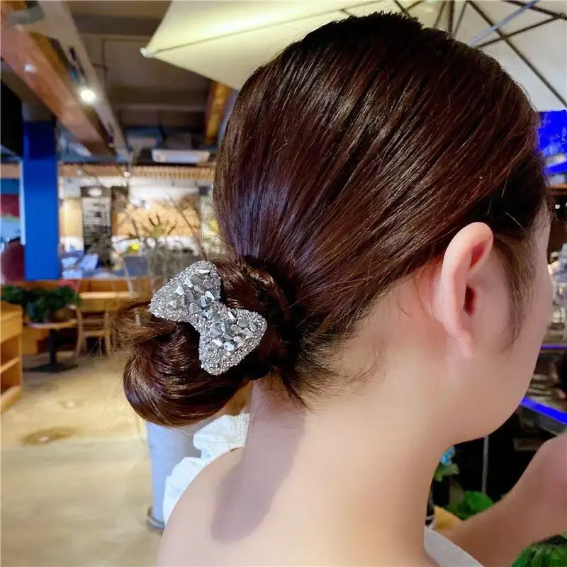 女性と女の子のためのクリスタルラインストーンヘアクリップ,光沢のあるヘアクリップ,蝶ネクタイクリップ,ヘアピン,ファッションアクセサリー,韓国スタイル