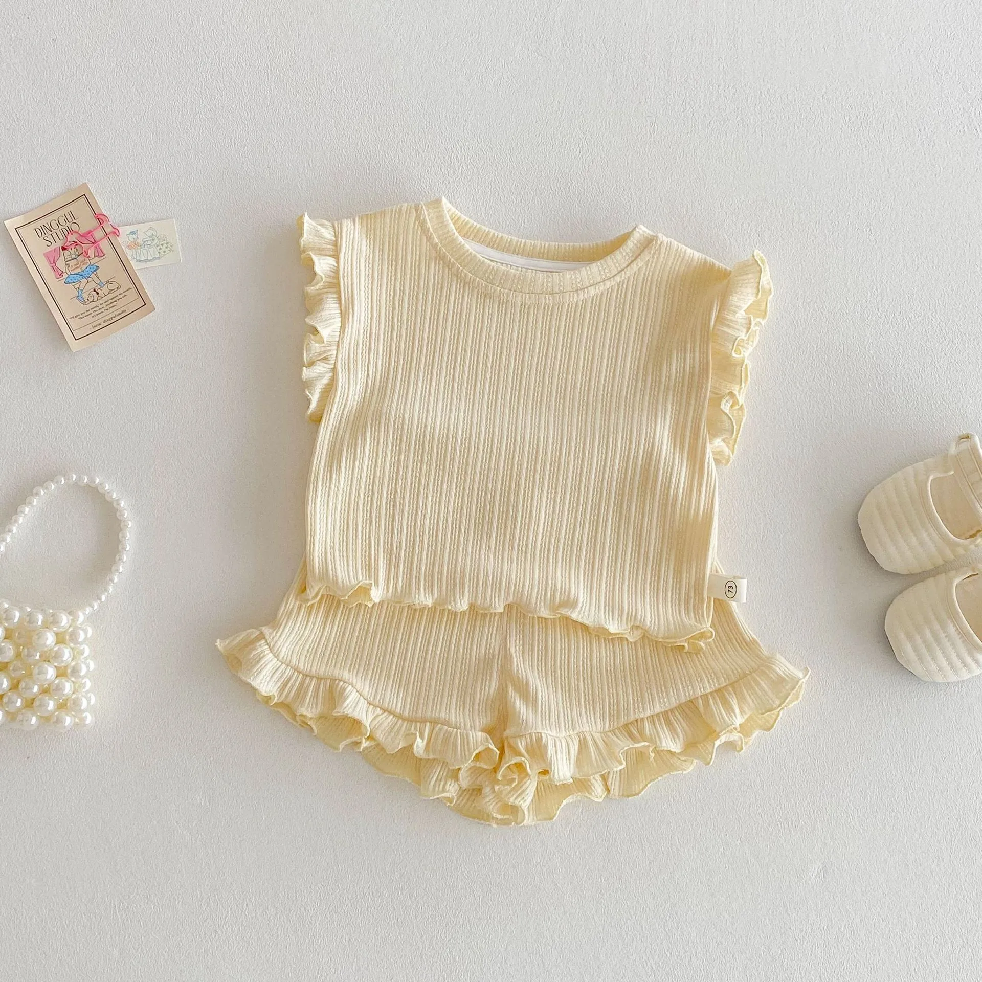 TZ2601Girls Summer Outfit with Wood Grain Ruffle Vest And Stylish Shorts Cute Two-Piece Set for Baby Girls