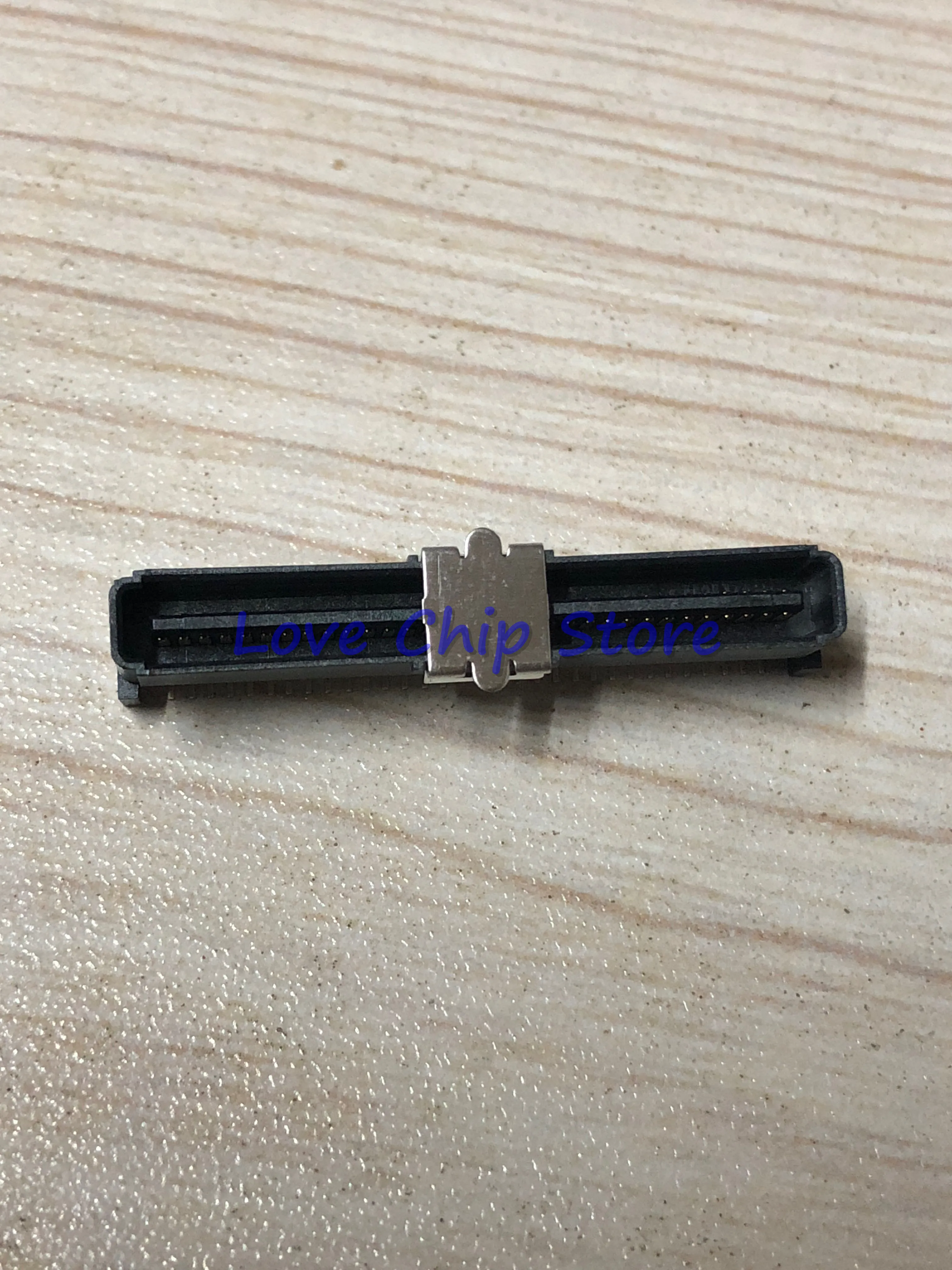 10PCS 5146888-1 146888-1 Spacing (1MM) CONN RCPT 64Pin H8.35mm SMD GOLD LVDS New and Original