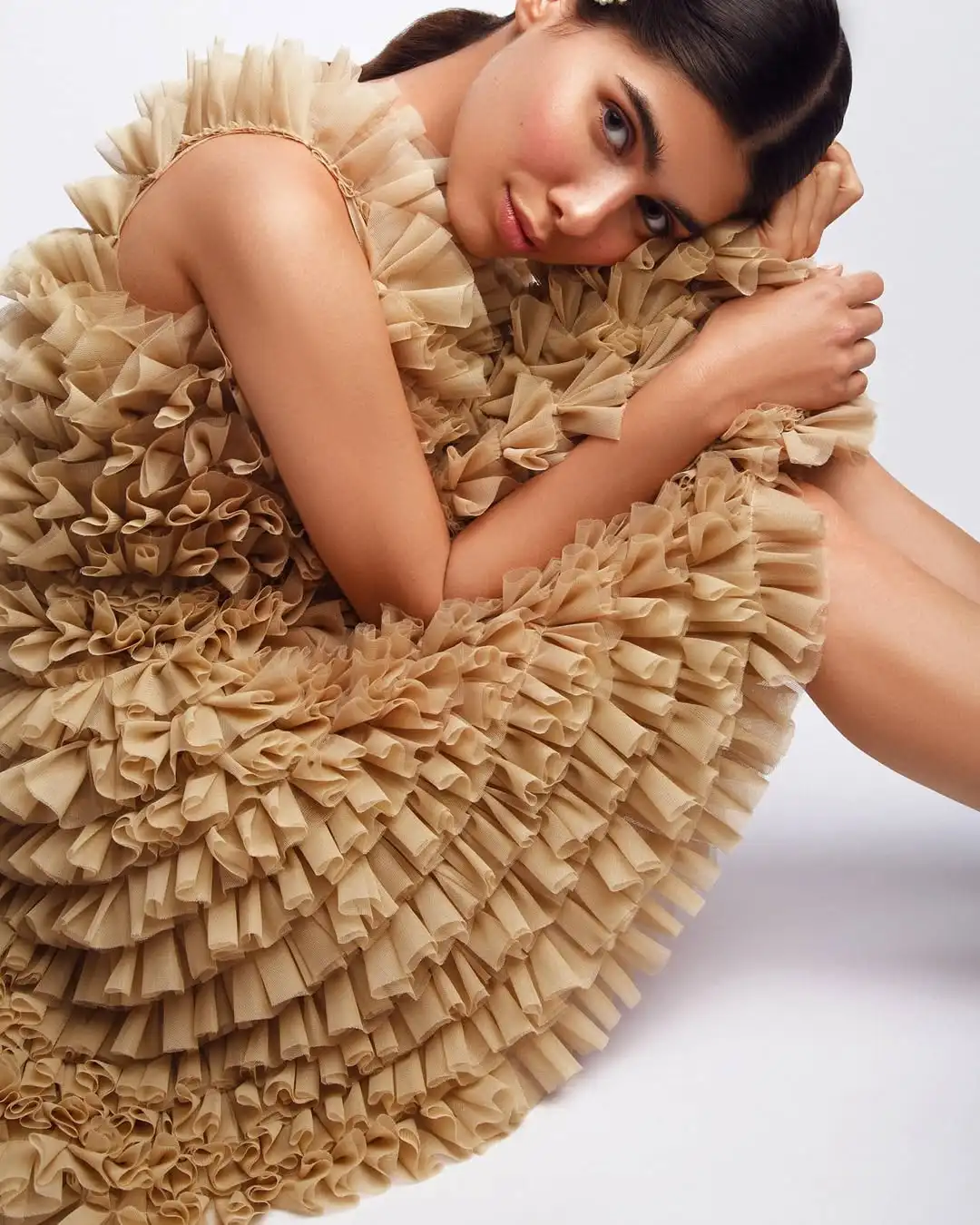 Moda cáqui sem mangas pregas plissado vestidos de festa acima do joelho maxi vestido fofo em camadas babados tule vestido personalizado