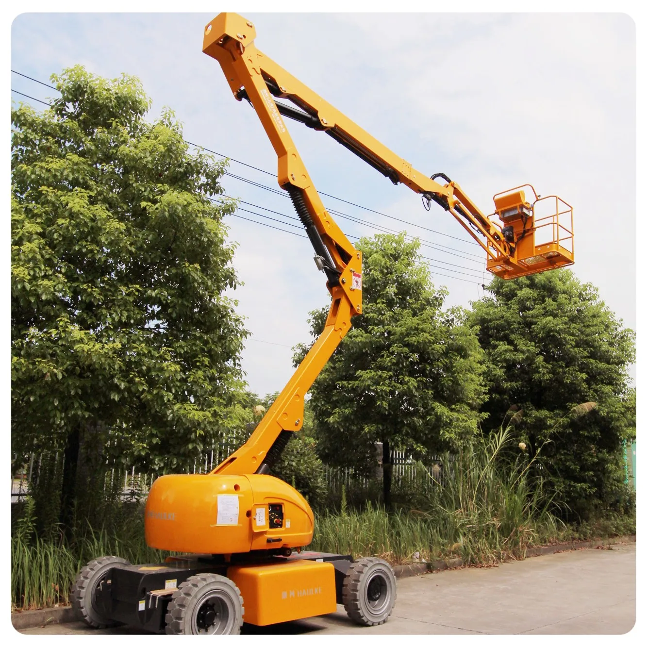 Customized 16-60M Telescopic Boom Lift And Spider Boom Lift For Enhanced Reach And Accessibility