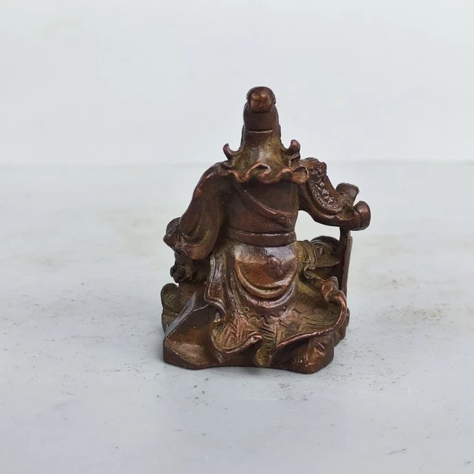 Bronze cast Guan Gong sits like Guan Erye, tea ceremony, tea pet old objects home decoration accessories