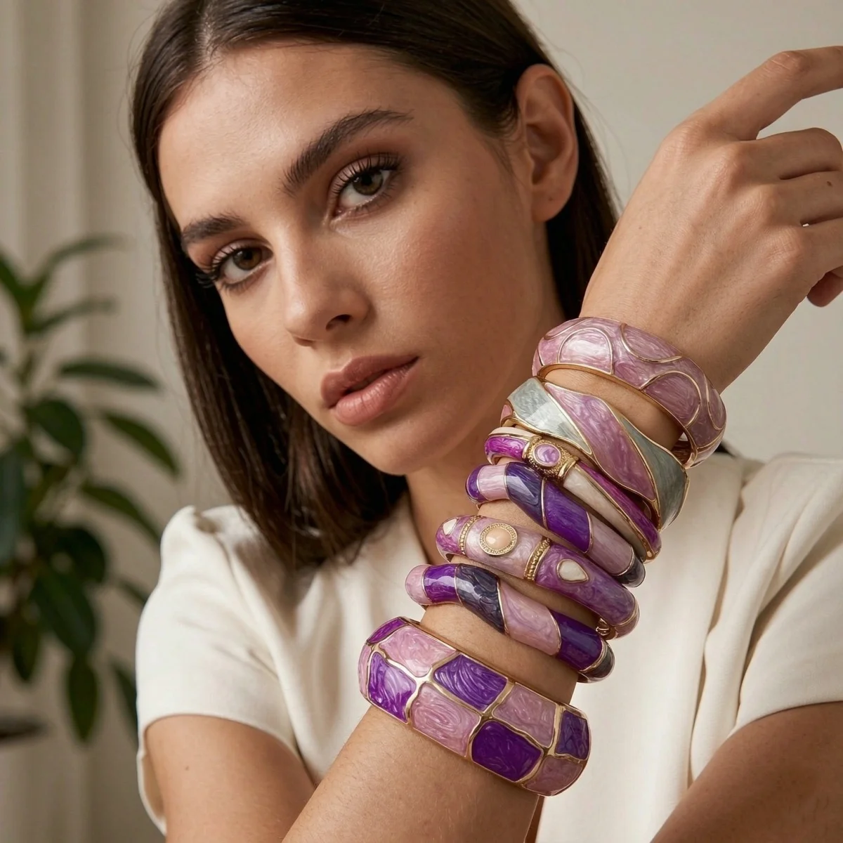 Ästhetisches Armband aus Emaille der Purple-Serie für Damen und Herren, Vintage-Punk-Stil, unregelmäßiger Block, gedreht, wellig, breiter Statement-Armreif, Schmuckstück – Detail 6