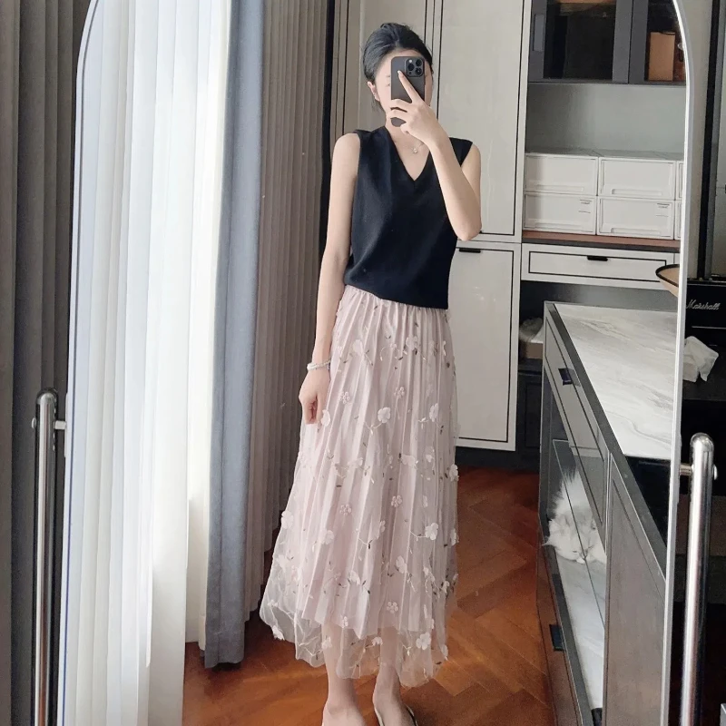 

New Spring Summer Women's Skirt Embroidered Laser Three-dimensional Flower Mid-length Fairy-looking Slimming Flesh A-line Skirt