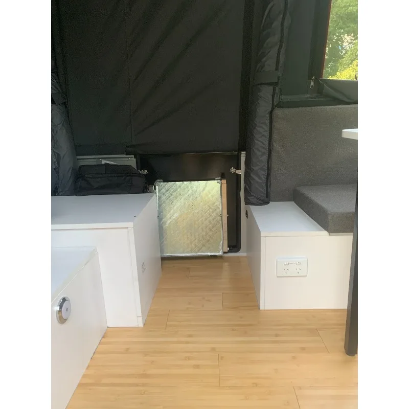 ระบบครัวแบบเลื่อนได้ตกแต่งสวยงาม อลูมิเนียมสำหรับคาราวาน รถบ้านออฟโรด เต็นท์ลมสำหรับเดินทาง