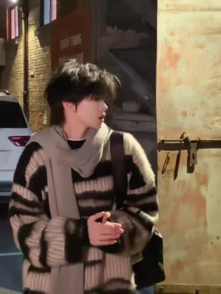 

American Retro Large Size Men's Sweater Winter Loose plus Size Lazy Sle High Knitted Coat Bla White Stripes Oversize Knit...