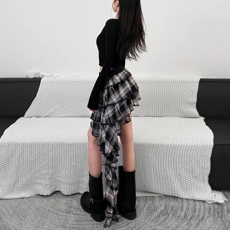 2025 New Vintage Summer Temperamento Gonna longuette Casual Streetwear Vita alta da donna Elegante Slim di media lunghezza Fishtail Gonne lunghe