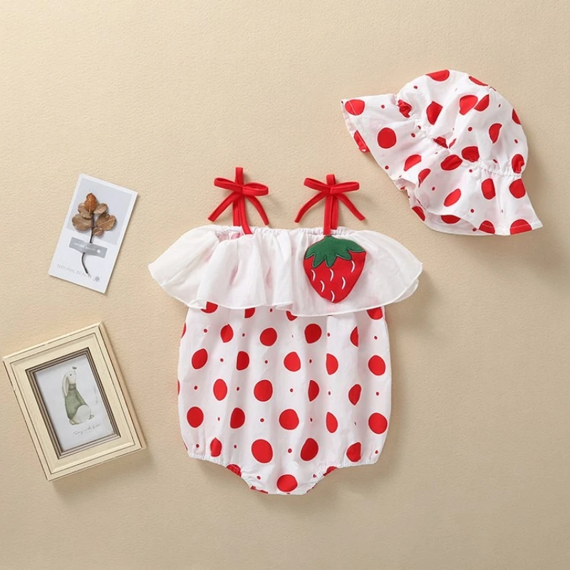 Childrens photography clothing for one month one hundred days old baby strawberry shaped clothing for taking photos 신생아촬영