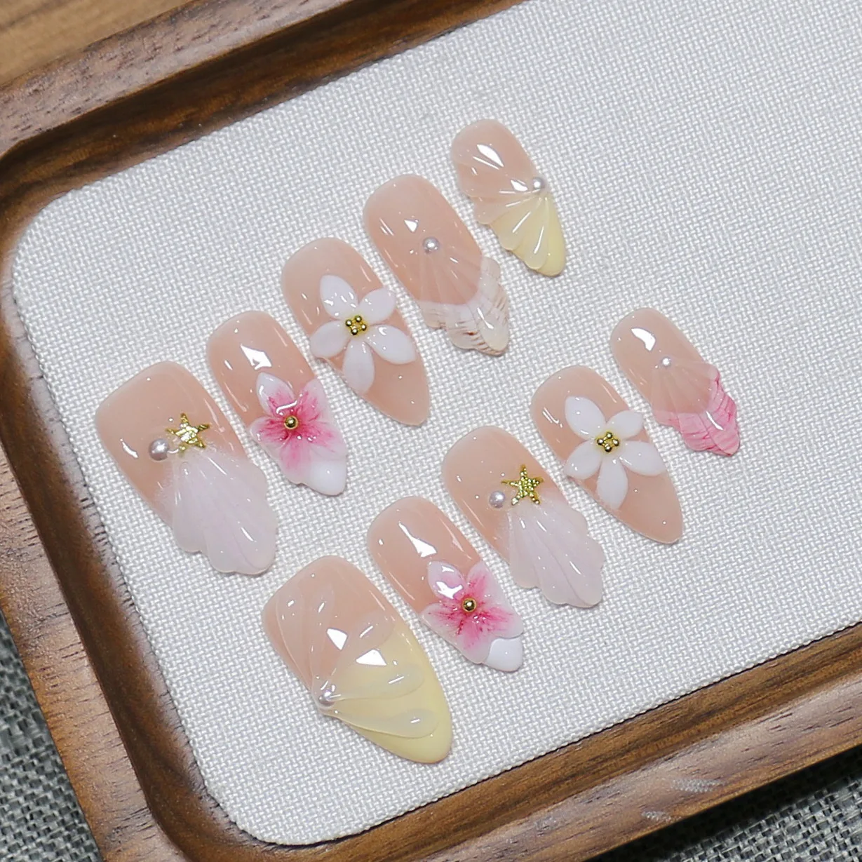 10 قطعة ثلاثية الأبعاد زهرة قصيرة اللوز وهمية مسمار لامعة عارية الفرنسية اليدوية الصحافة على مسمار غطاء كامل يمكن ارتداؤها هلام مسمار نصائح الفن