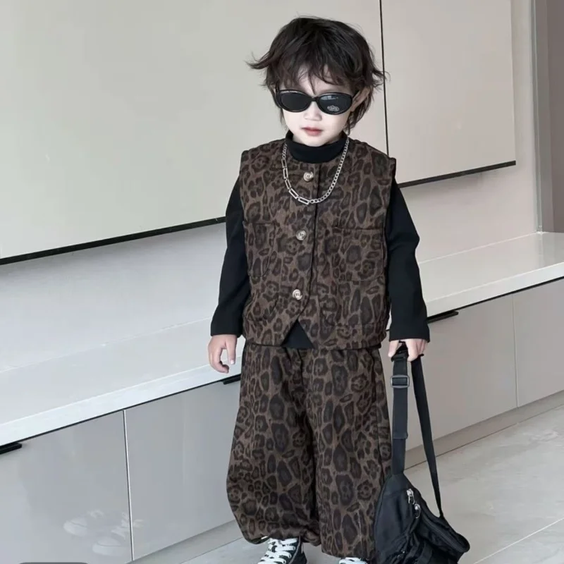 

Boys' Autumn Set 2025 New Style Boys' and Girls' Leopard print Vest Black Base Shirt Leopard print Pants 3-Piece Set 90-140CM