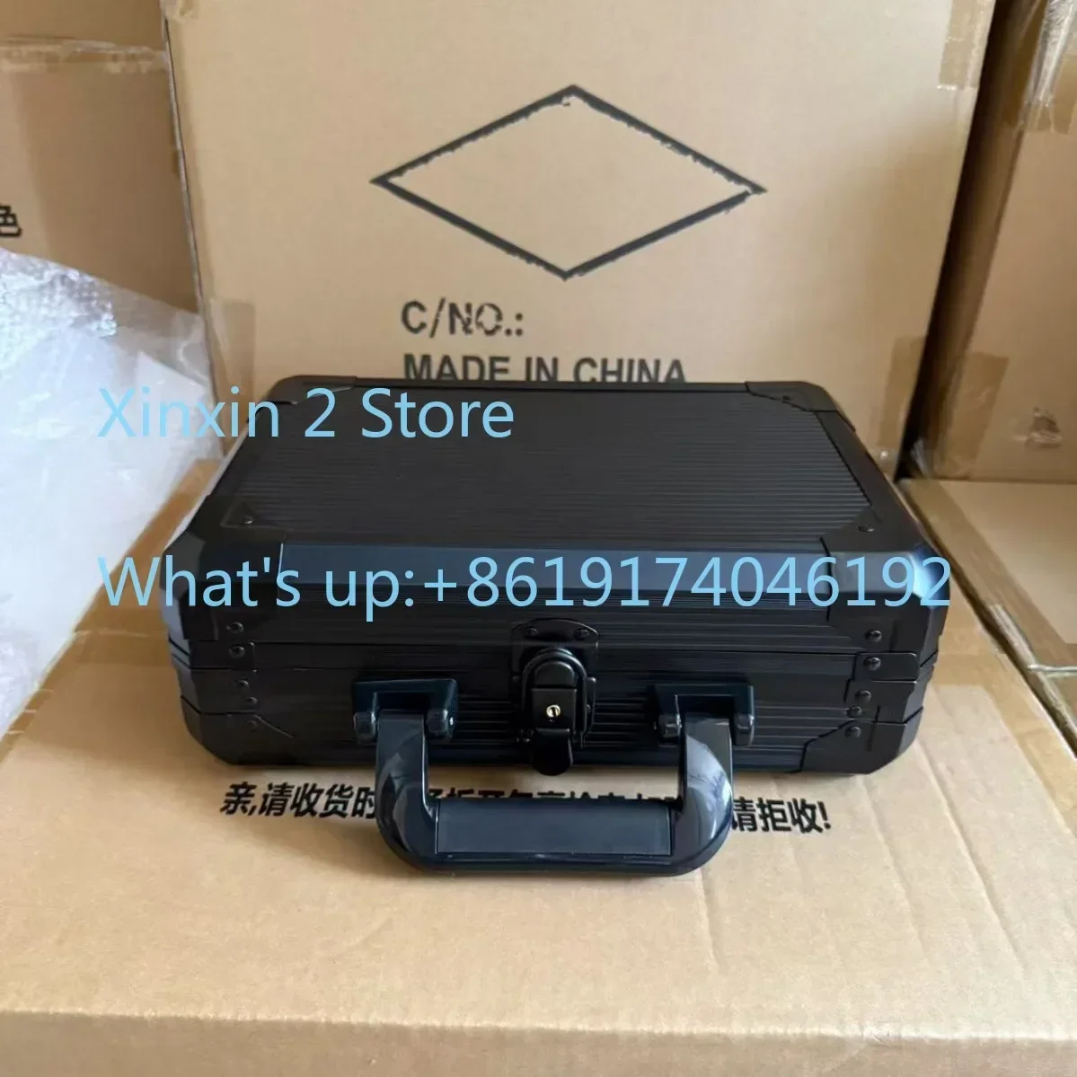 Black 200 size aluminum alloy portable case
