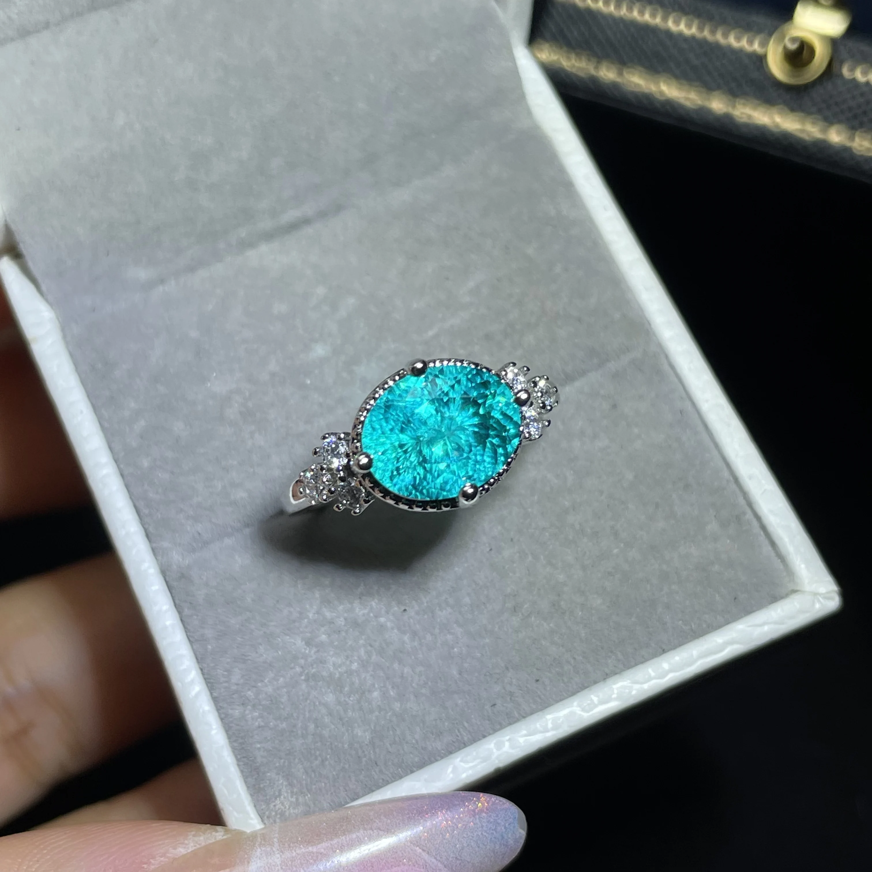High-end diamond ring - Paraia - Photography Vintage Style review and price