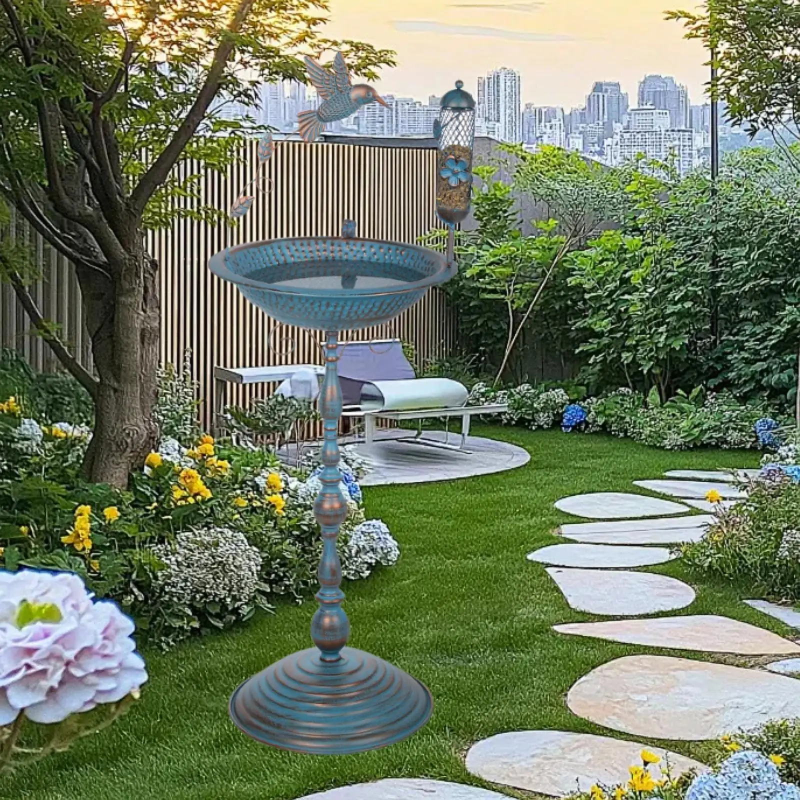 

Iron Bird Bath Bowl Freestanding Birdbath Vintage Design Decorative Stand