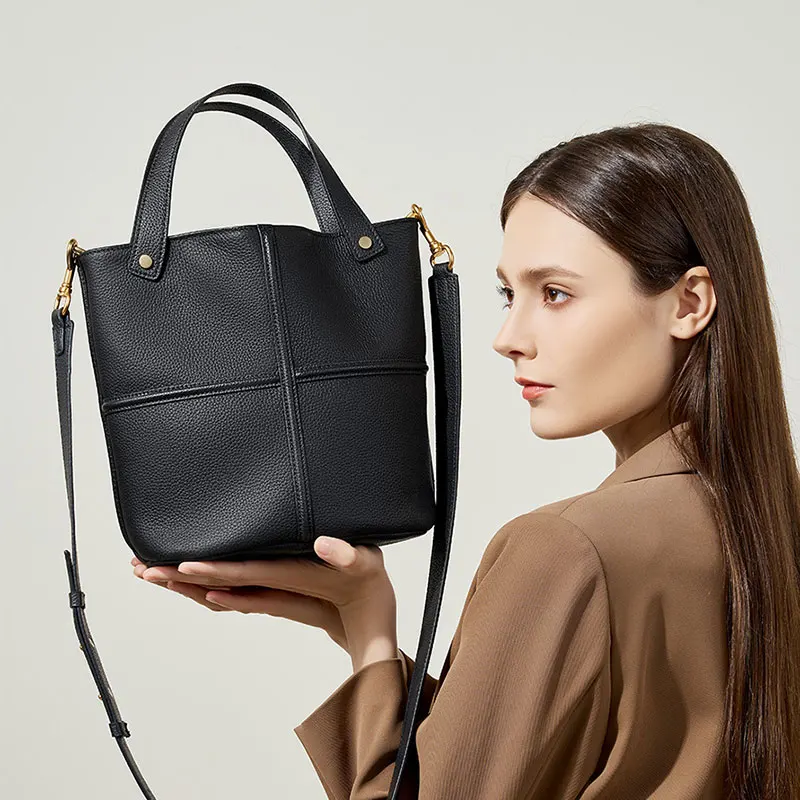 

100% Genuine Leather Women's Bucket Bag Luxury Designer Women Shoulder Bags Large Capacity Handbags Fashionable Crossbody Bag