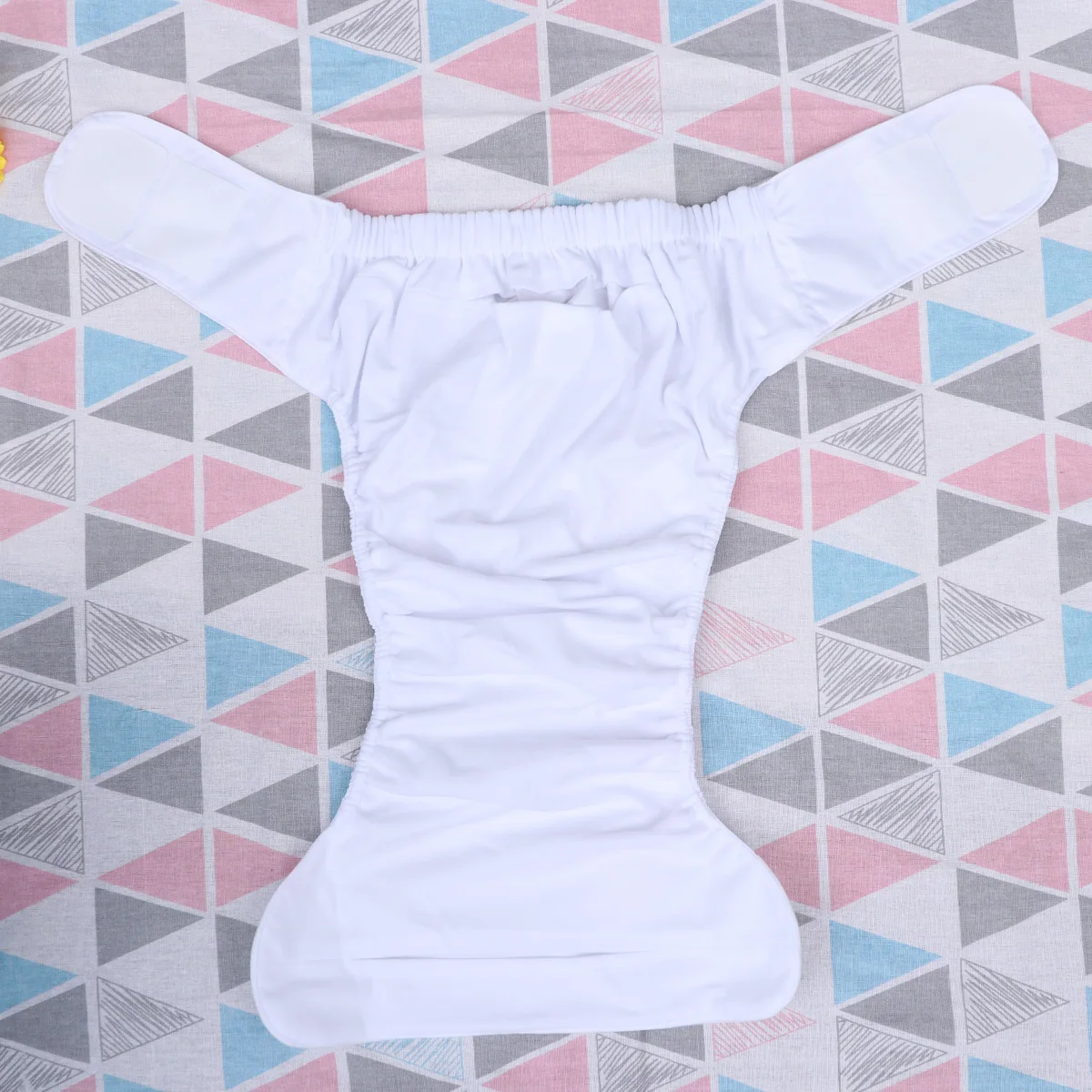 Tape Adult Washable Incontinent Diaper Reusable Medium White Adjustable Leakproof Nursing Pants for Elderly Care