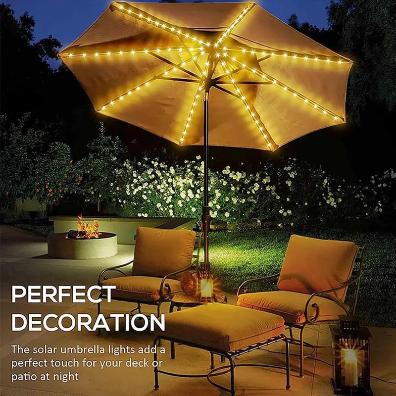 Nuove luci per ombrellone solari con telecomando, lampada per ombrellone a LED per patio ad energia solare con clip per giardino, 8 modalità 104 LED