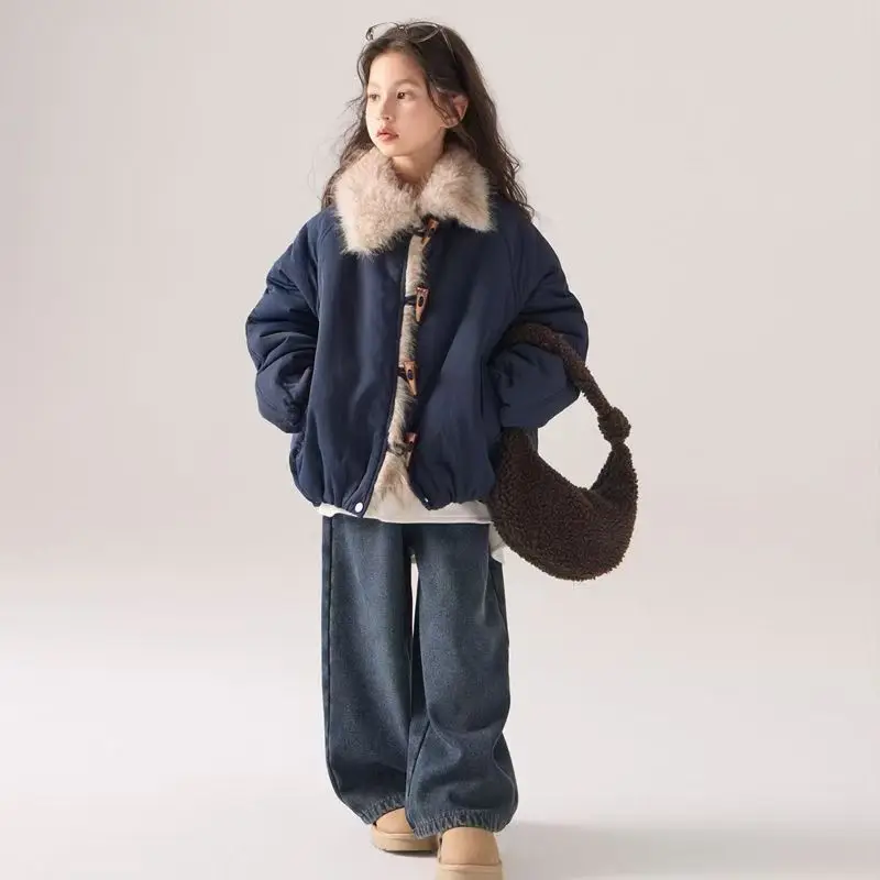 

Girls' Velvet Jacket Autumn and Winter 2026 New Fashionable Girls' Medium to Large Children's Thickened Pie Overcomes