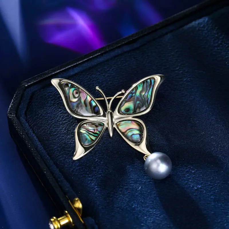 

102Autumn and winter suit jacket accessories for women, natural colored abalone, shell, pearl, butterfly brooches