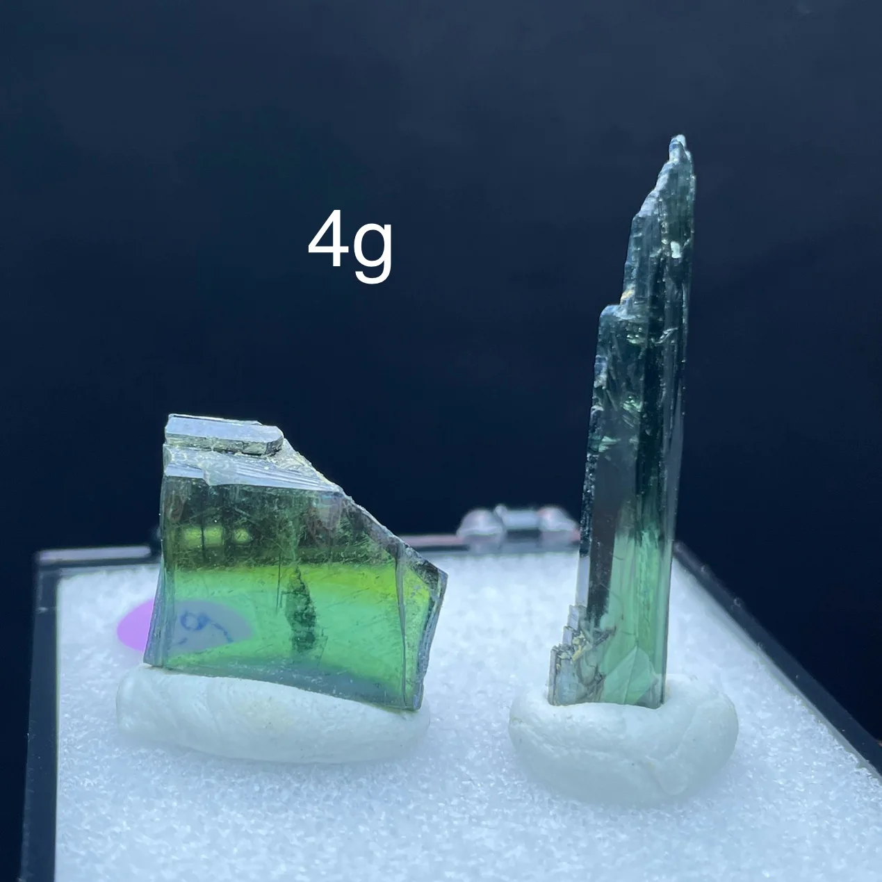 Vivianite naturelle rare du Brésil, spécimen minéral de fer-bleu, cristal de quartz de guérison, pierre précieuse, taille de la boîte 50x50mm