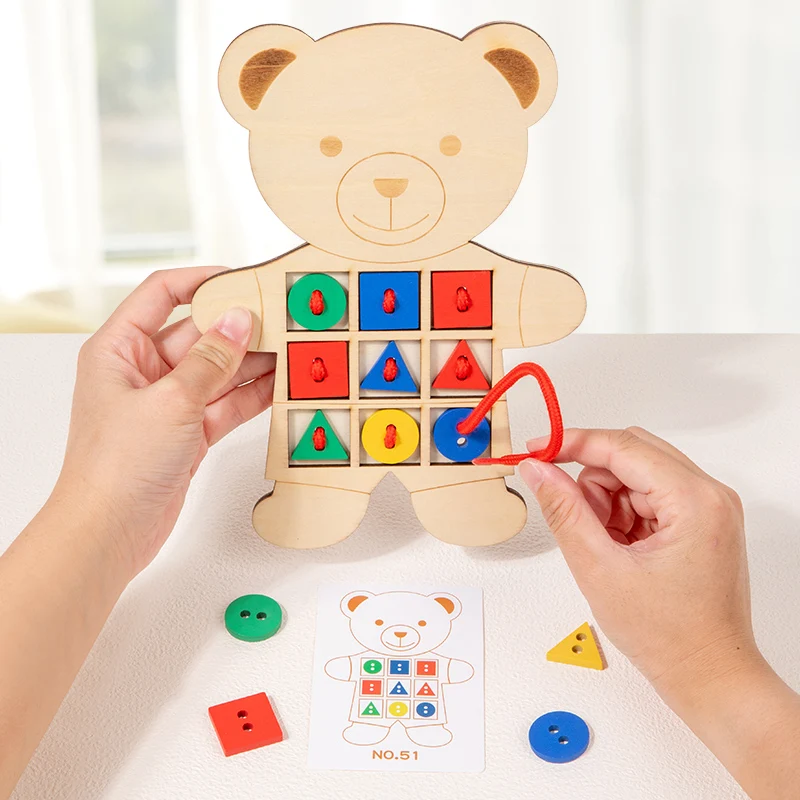 Gioco per infilare bottoni in legno con orsetto Giocattolo educativo per l'apprendimento con pulsanti con codice colore Riconoscimento della forma e regalo di coordinazione occhio-mano