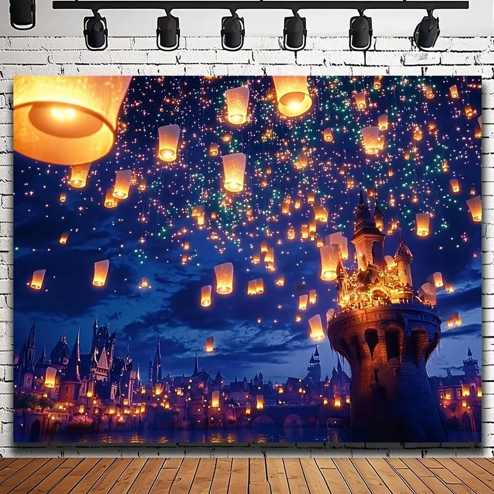The Charming Fairy Tale Castle Backdrop Tapestry Features Towering Towers, Long Nights and Scenes of Bright Lantern Islands.