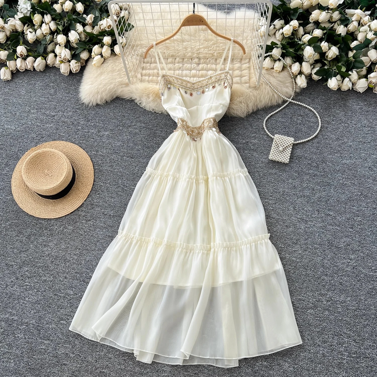 Ethnische Stil Französisch Urlaub Fee Femme Robe Sommer Neue Minderheit Vintage Pailletten Quasten Mujer Schlank Schlinge Mesh Süße Kleid