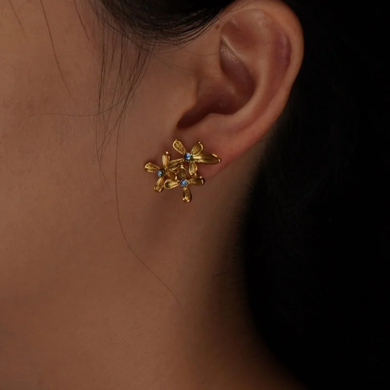 

New Stainless Steel Three Flower Earrings Fashion French 18K Gold-plated Waterproof Cubic Zirconia Stud Jewelry Gift for Women