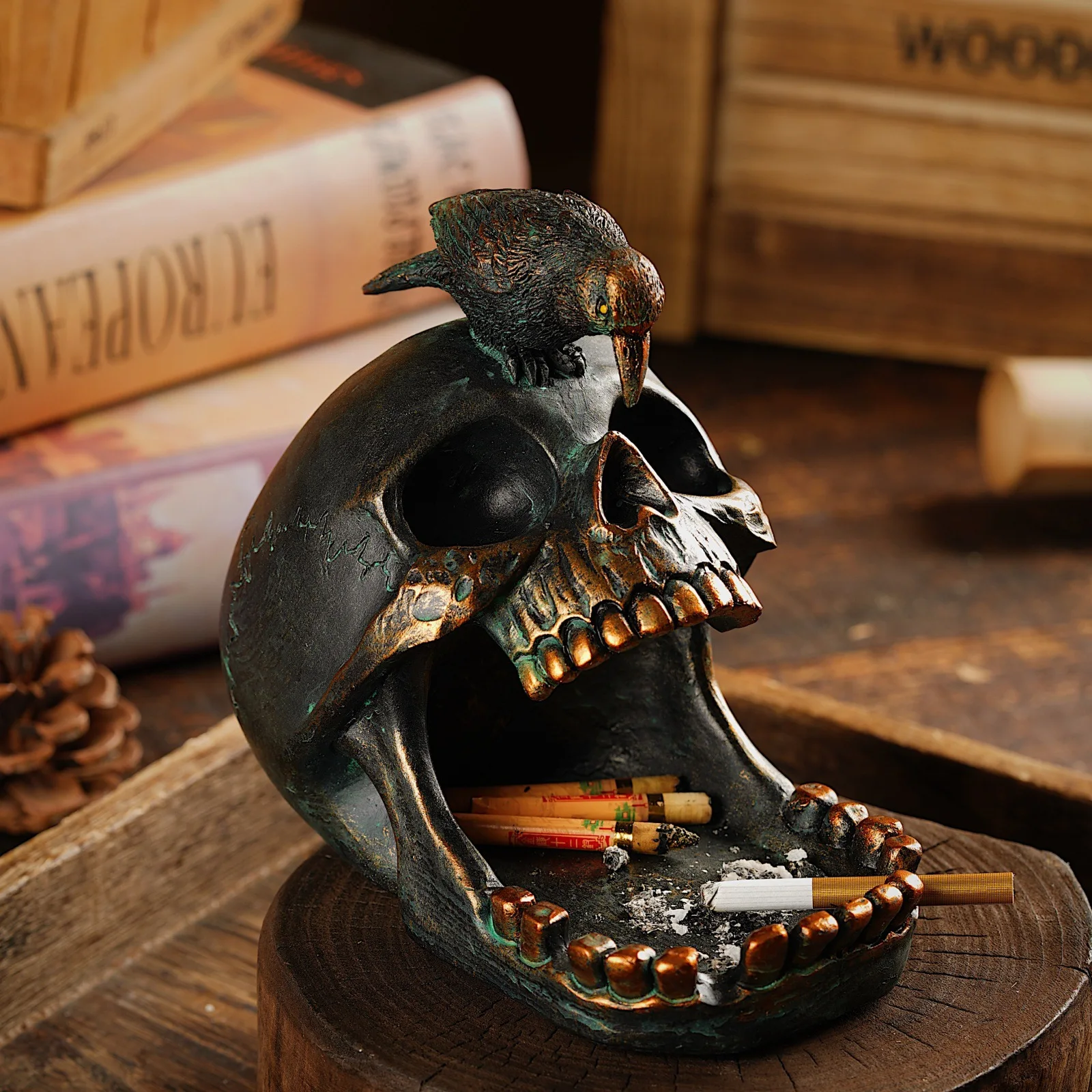 1pc antique skull crow household ashtray Halloween ornament decoration gothic resin ring storage