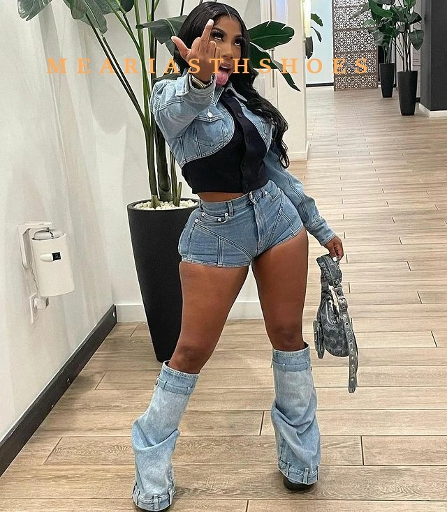 Szie 44 الأوروبية/الأمريكية الجديدة سميكة وحيد أحذية رعاة البقر القرش جولة رئيس الأحذية النسائية كبيرة طويلة برميل حزام مشبك أحذية نسائية