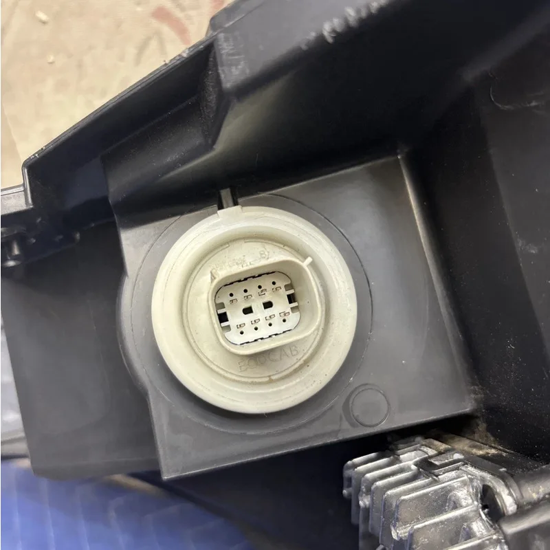 مناسبة لعام 2024-2025 شيفروليه تريل بليزر LED أمامية مع مصابيح أمامية للجري النهاري وارتفاع المصباح الأمامي