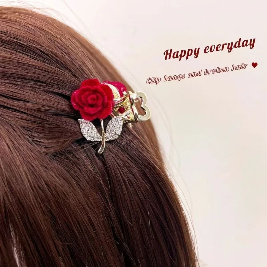 Red roses, rhinestones, small grab clips, small side clips, autumn and winter hair accessories, high-quality shark clips, princ - Detail 1