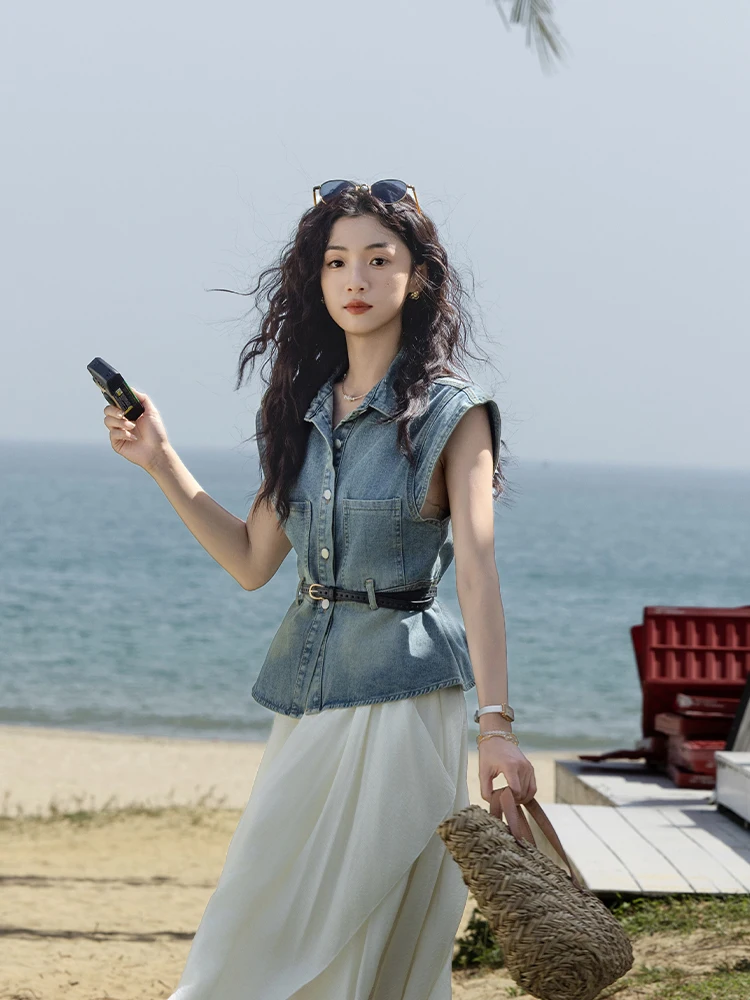 

Retro Waist-Cinching Denim irt Summer 2025 New Sle Small Size Versatile Commute Fly Sve Top High Waist Collar o...