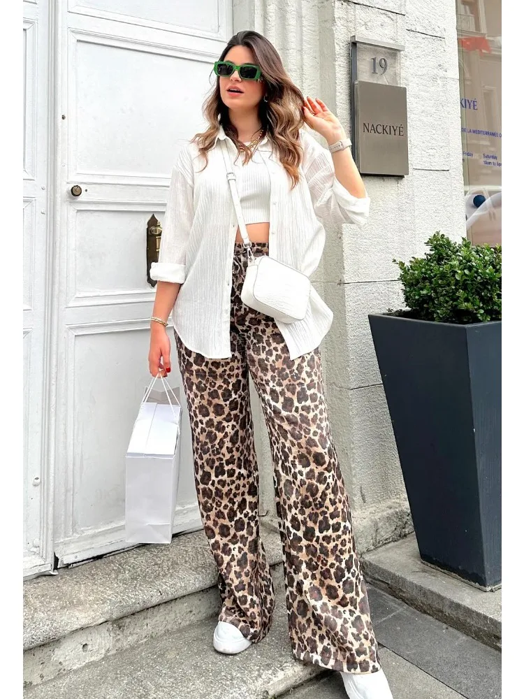 Women\'s Fashion and Casual Versatile Animal Print Straight Leg Pants Decorated Street Trousers Women\'s Slim Fit Zipper Trousers