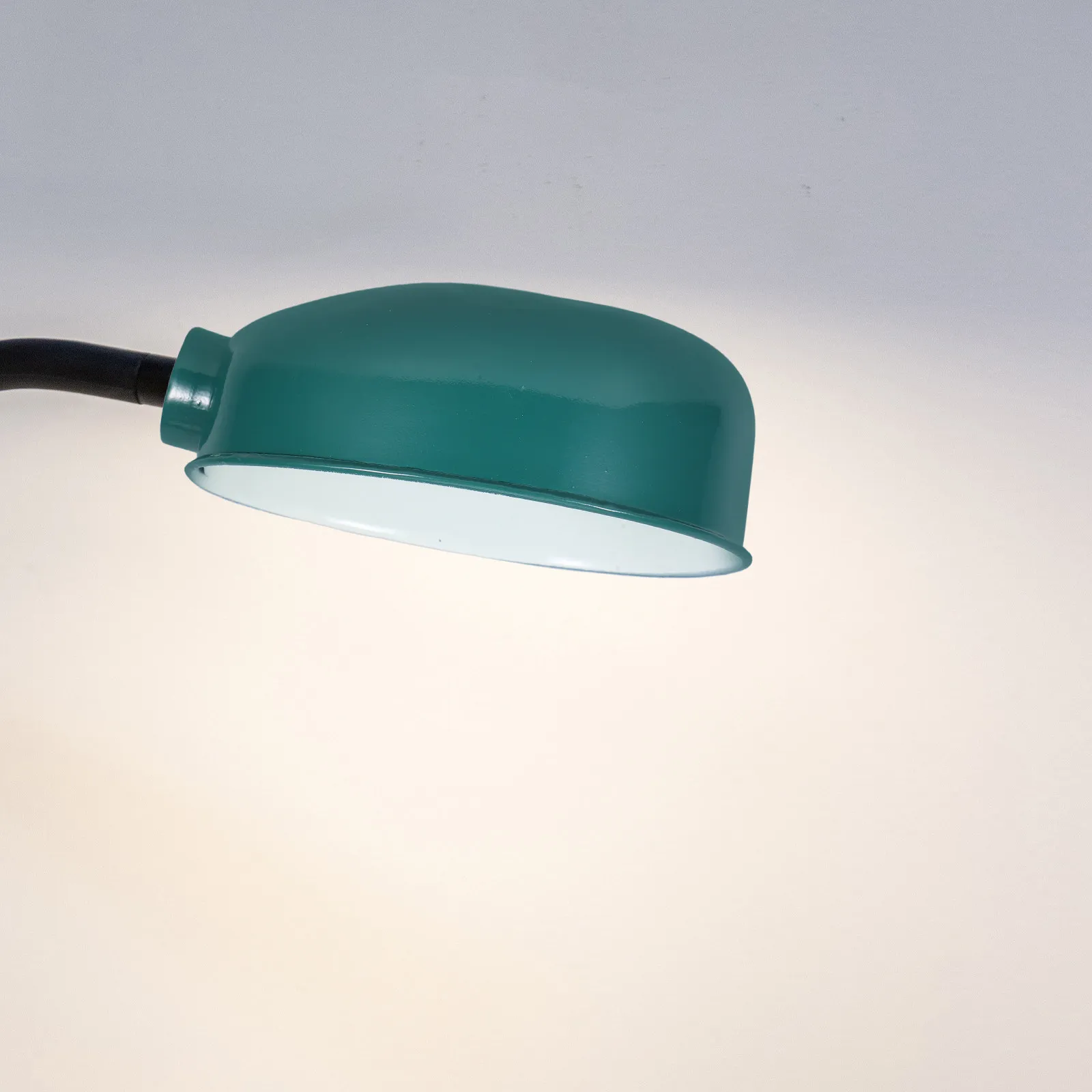 

Green Oval Workbench Lamp Shade Aluminum Alloy Heat-Resistant Industrial Workshop Light Cover Precision Machinery Tool Room