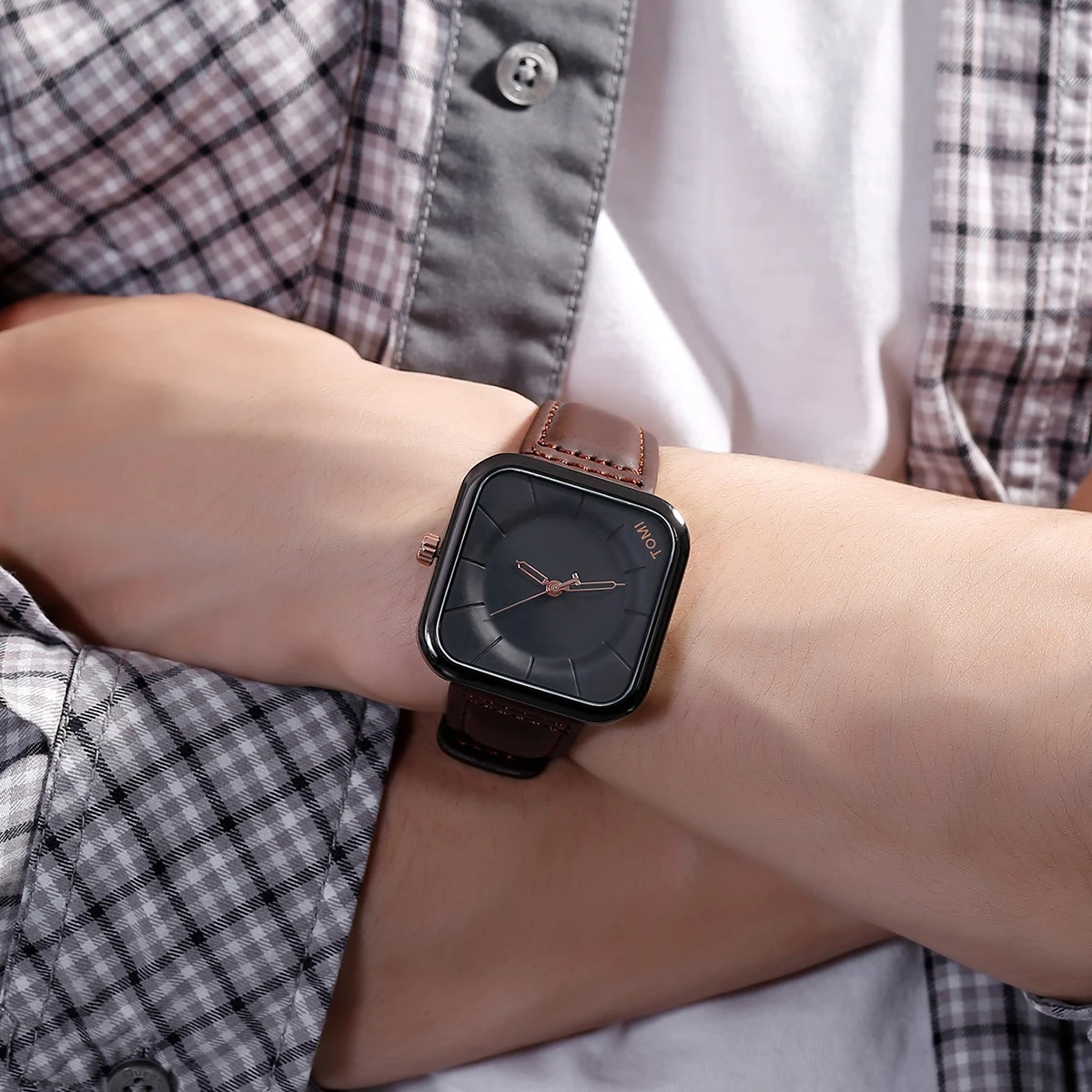 TOMI Fashion Simple Black Quartz Watch Men's and Women's Square High Quality Elegant Men's Watch Leisure Calendar Quartz Watch