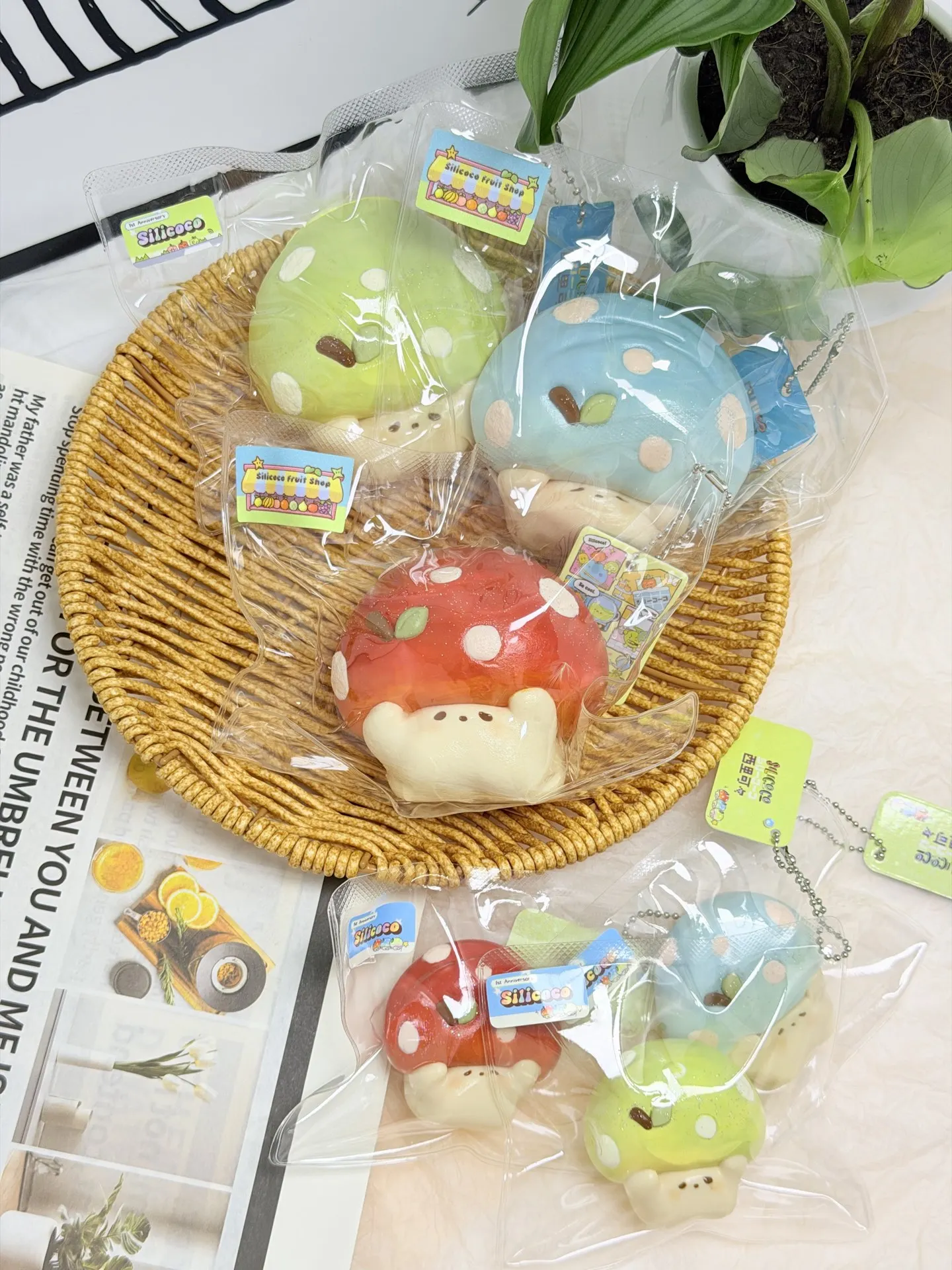 Silicoco Fruit Series Green Polka-Dot Apple Mushrooms Stress Relief Soft Silicone Toy Slow Rebound Soft Squishy #Nulala100026
