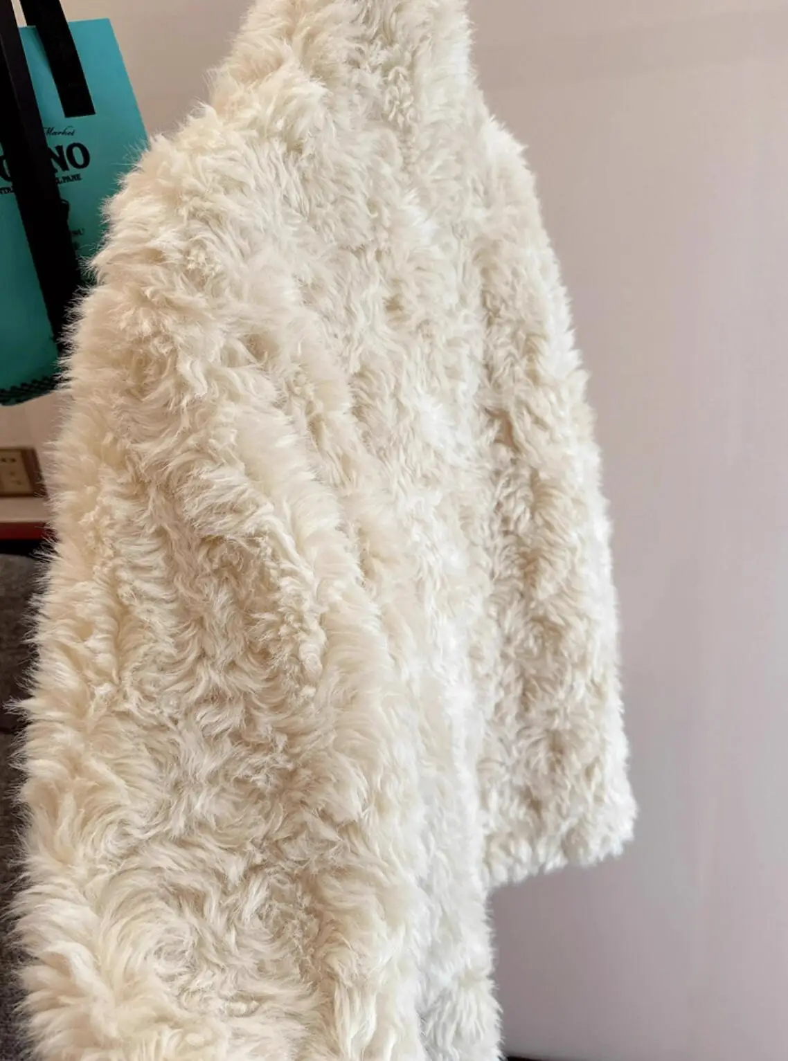 جديد شتاء شيك الوقوف طوق دسم-أبيض دائرة شعر أشعث فو الفراء معطف ريترو كم كامل فروي سترة المرأة ملابس خارجية طويلة #6