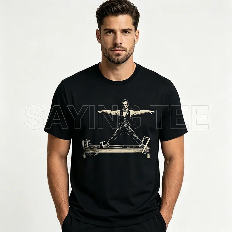 Lustiges Abraham Lincoln Pilates Reformer Workout Art T-Shirt Y2k Gym Doing Fitness Exercises Grafik Herrenbekleidung 4th of July Tee – Detail 4